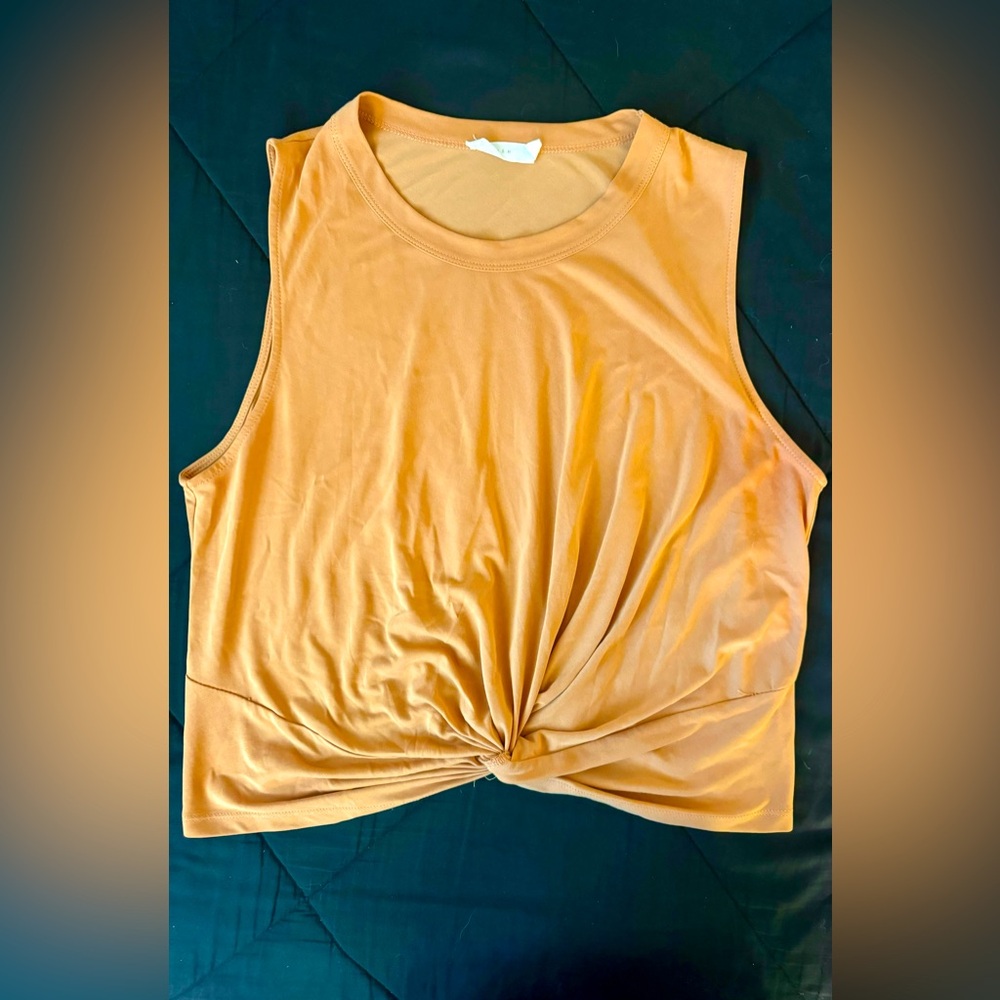 Women XL Activewear Top